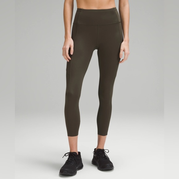 Lululemon Fast and Free 25” - Picture 2 of 4